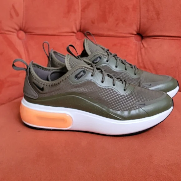 Nike Air Max Dia Medium Olive Women's Size 7.5 - Picture 1 of 12